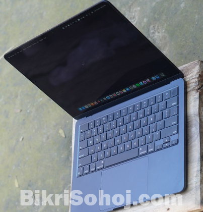 MacBook Air M2 (2022)